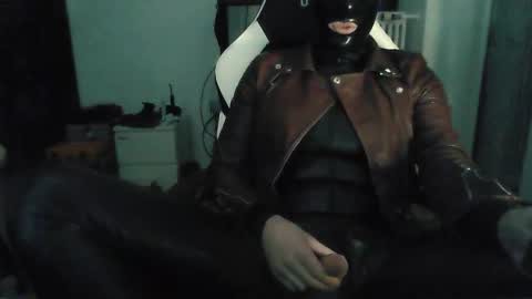 Snapshot of joanesxfree chatting on 11-16-25, 11:32 The sweetest toy online show from 11-16-25, 11:32