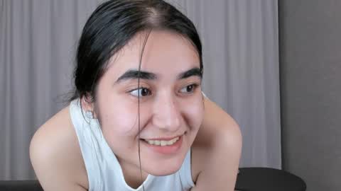 Snapshot of joangoulder chatting on 12-14-24, 05:14 Mia online show from 12-14-24, 05:14