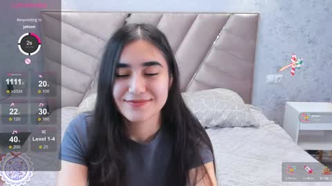 Snapshot of joangoulder chatting on 12-29-24, 01:06 Mia online show from 12-29-24, 01:06