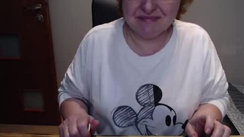 Snapshot of joannaandneighbour chatting on 02-15-25, 12:11 Joanna and Greg online show from 02-15-25, 12:11