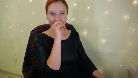Snapshot of joanne_star chatting on 10-23-25, 11:46 SweetGinger online show from 10-23-25, 11:46