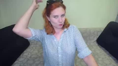 Snapshot of joanne_star chatting on 07-13-26, 05:27 SweetGinger online show from 07-13-26, 05:27