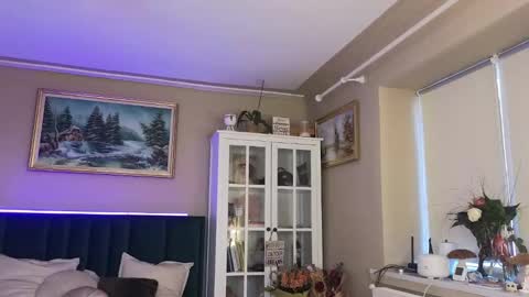 Snapshot of joannee chatting on 02-15-25, 12:11 Joanne online show from 02-15-25, 12:11