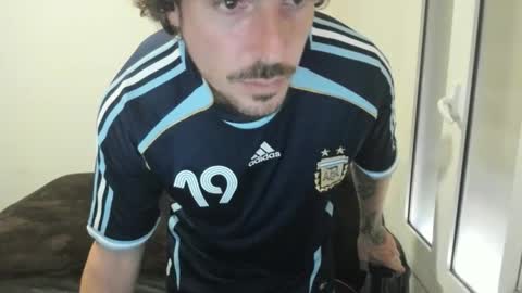 Snapshot of joaquin420_hot chatting on 02-21-26, 10:27 joaquin420_hot online show from 02-21-26, 10:27