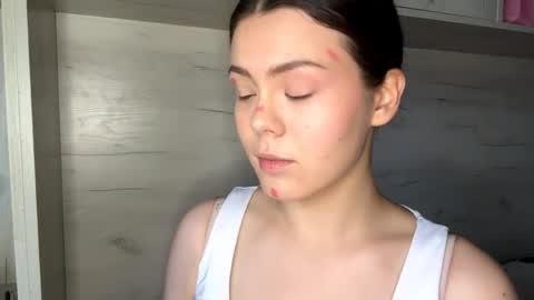 Mila online show from 04-04-26, 10:24