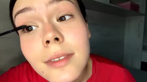 Snapshot of jodeesolarz chatting on 07-11-26, 01:25 Mila online show from 07-11-26, 01:25