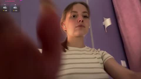 Lina online show from 09-18-25, 01:57