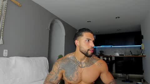 Snapshot of joe_esthetic chatting on 01-30-25, 12:18 joe_esthetic online show from 01-30-25, 12:18