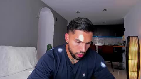 Snapshot of joe_esthetic chatting on 09-15-25, 08:20 joe_esthetic online show from 09-15-25, 08:20