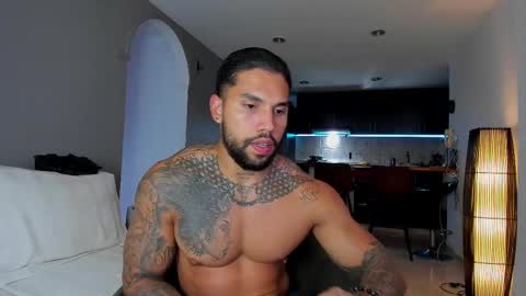 Snapshot of joe_esthetic chatting on 09-26-25, 10:14 joe_esthetic online show from 09-26-25, 10:14