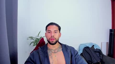 Snapshot of joe_esthetic chatting on 10-20-25, 12:49 joe_esthetic online show from 10-20-25, 12:49