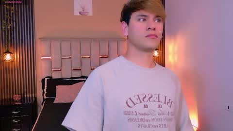 Snapshot of joe_jhonson chatting on 04-07-26, 02:06 joe jhonson online show from 04-07-26, 02:06