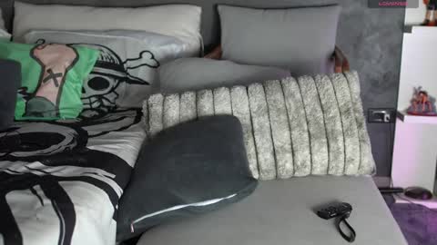 joe_steel1 online show from 04-18-26, 09:04