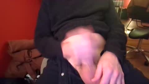 Snapshot of joeblow2525 chatting on 12-17-24, 04:21 joeblow2525 online show from 12-17-24, 04:21