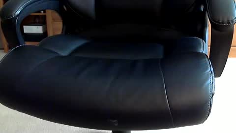 Snapshot of joebutler6970 chatting on 02-04-26, 04:57 joebutler6970 online show from 02-04-26, 04:57