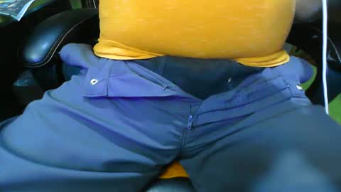 Snapshot of joeyballs123 chatting on 06-10-26, 11:35 joeyballs123 online show from 06-10-26, 11:35