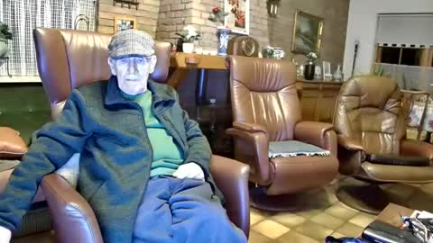 Snapshot of johan7_heet chatting on 12-04-24, 04:27 johan7 heet online show from 12-04-24, 04:27