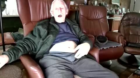 Snapshot of johan7_heet chatting on 01-14-25, 03:36 johan7 heet online show from 01-14-25, 03:36