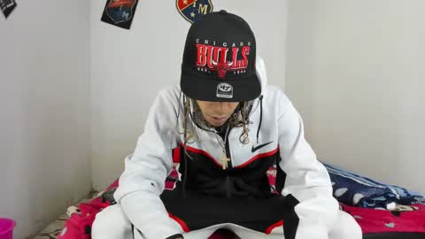 Snapshot of johan_and_antonella chatting on 01-26-25, 06:38 johan_and_antonella online show from 01-26-25, 06:38