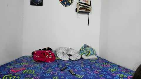 Snapshot of johan_and_antonella chatting on 10-15-25, 02:55 johan_and_antonella online show from 10-15-25, 02:55