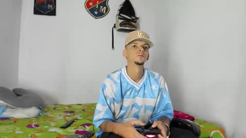 johan_and_antonella online show from 01-15-26, 09:51