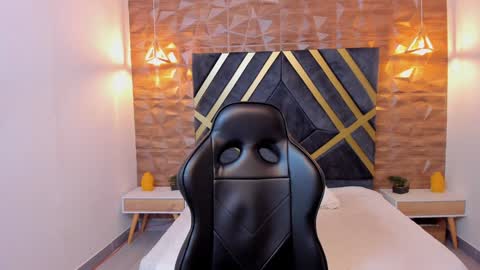 Johan Williams online show from 12-27-24, 11:28