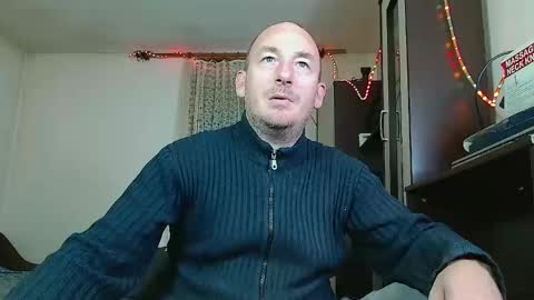 Snapshot of johanbarker chatting on 12-13-24, 10:51 Johan online show from 12-13-24, 10:51