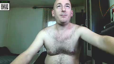 Snapshot of johanbarker chatting on 12-14-24, 01:16 Johan online show from 12-14-24, 01:16