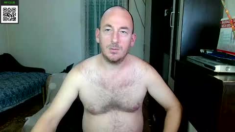 Snapshot of johanbarker chatting on 12-27-24, 04:43 Johan online show from 12-27-24, 04:43