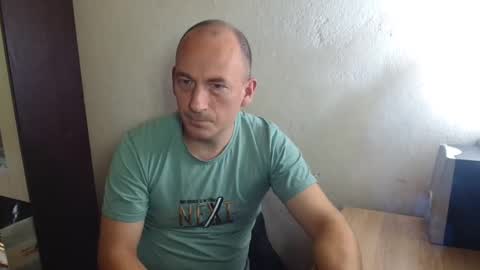 Snapshot of johanbarker chatting on 10-07-25, 10:45 Johan online show from 10-07-25, 10:45