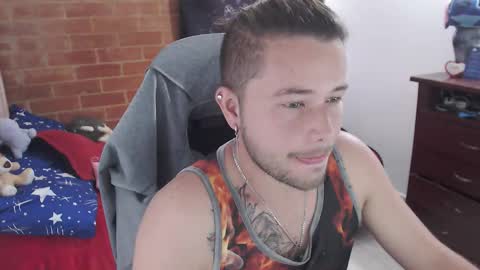 Snapshot of johanleonsweetboy chatting on 02-10-26, 07:18 JOHAN independient model online show from 02-10-26, 07:18