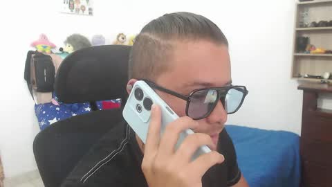 Snapshot of johanleonsweetboy chatting on 06-05-26, 02:12 JOHAN independient model online show from 06-05-26, 02:12