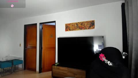 Snapshot of johatsu chatting on 12-19-24, 11:14 King - online show from 12-19-24, 11:14