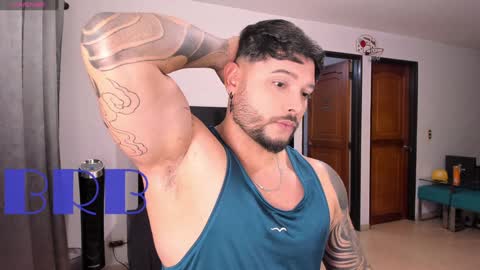 Snapshot of johatsu chatting on 01-05-25, 01:13 King - online show from 01-05-25, 01:13