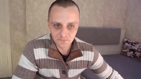 Snapshot of john_3019 chatting on 03-12-26, 07:31 John online show from 03-12-26, 07:31