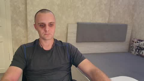 Snapshot of john_3019 chatting on 05-12-26, 11:13 John online show from 05-12-26, 11:13