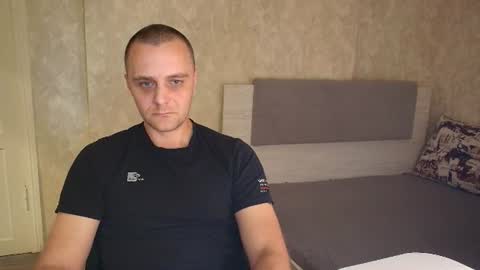 Snapshot of john_3019 chatting on 06-19-26, 12:09 John online show from 06-19-26, 12:09