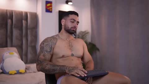 john online show from 03-11-25, 11:37