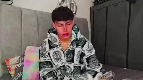 John Vichenso online show from 12-10-24, 02:28