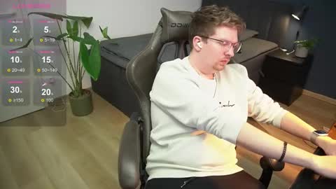 Jones online show from 01-04-25, 07:55