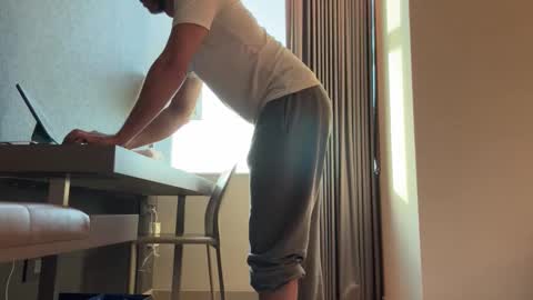 J online show from 12-15-25, 01:04