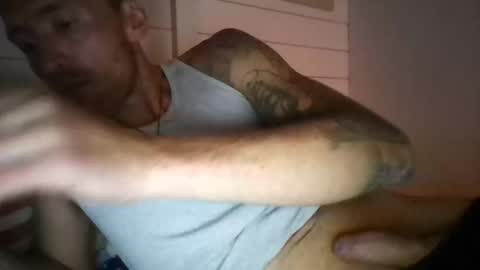Snapshot of johngiaver3 chatting on 05-16-26, 01:54 johngiaver3 online show from 05-16-26, 01:54
