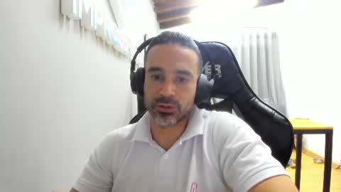 JOHN G MODELS online show from 07-22-26, 09:50