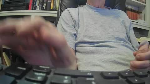 Snapshot of johngp777 chatting on 07-06-26, 03:25 johngp777 online show from 07-06-26, 03:25