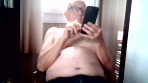 Snapshot of johnjohn6226623 chatting on 06-06-26, 01:16 johnjohn6226 online show from 06-06-26, 01:16