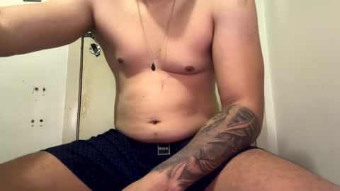 Snapshot of johnjow10 chatting on 09-18-25, 09:17 JOHN online show from 09-18-25, 09:17