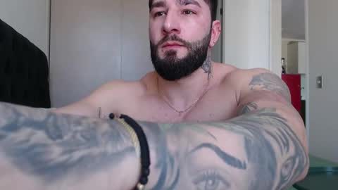 Snapshot of johnklleyn chatting on 09-09-25, 05:56 john online show from 09-09-25, 05:56