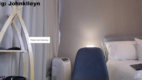 Snapshot of johnklleyn chatting on 06-10-26, 07:46 john online show from 06-10-26, 07:46