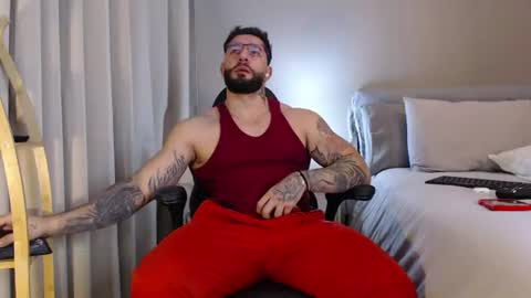 Snapshot of johnklleyn chatting on 07-22-26, 07:27 john online show from 07-22-26, 07:27