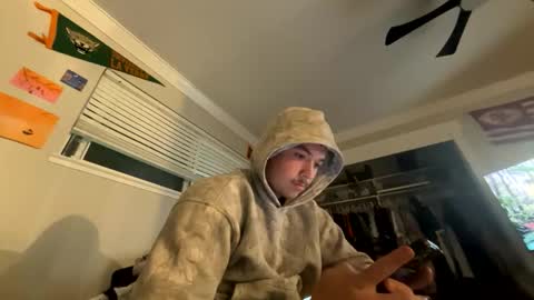 Snapshot of johnladdner chatting on 05-11-26, 04:29 johnladdner online show from 05-11-26, 04:29